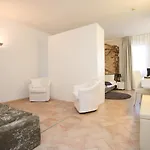 Castello Di Santa Vittoria 4*