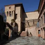 Castello Di Santa Vittoria Otel 4*