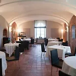 Castello Di Santa Vittoria Otel