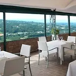 Castello Di Santa Vittoria 4*