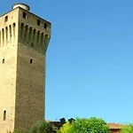 Castello Di Santa Vittoria Otel