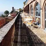 Castello Di Santa Vittoria 4*