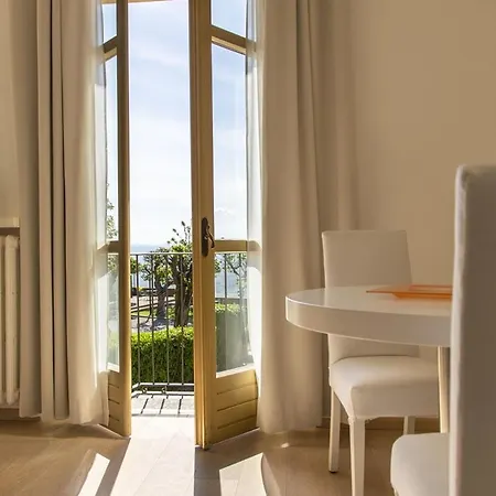 Hotel Castello Di Santa Vittoria