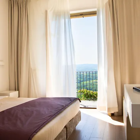 Hotel Castello Di Santa Vittoria