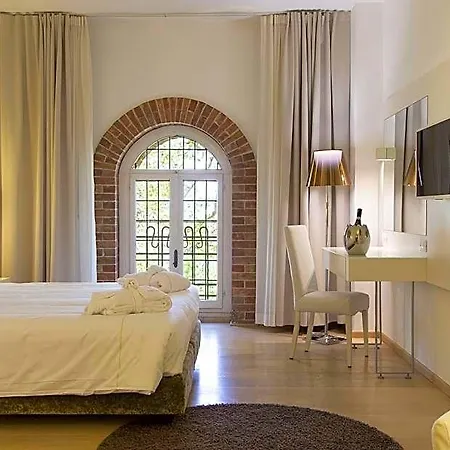 Castello Di Santa Vittoria 4*