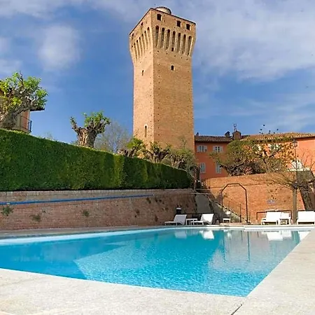 Castello Di Santa Vittoria 4*