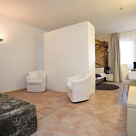 Otel Castello Di Santa Vittoria