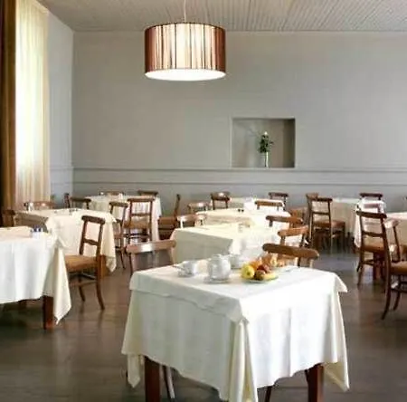 Castello Di Santa Vittoria 4* Santa Vittoria dʼAlba